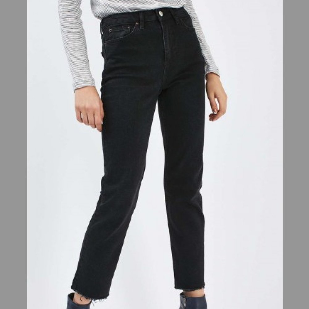 Topshop Black Raw Hem Straight Jeans –W30L30 (EUC)